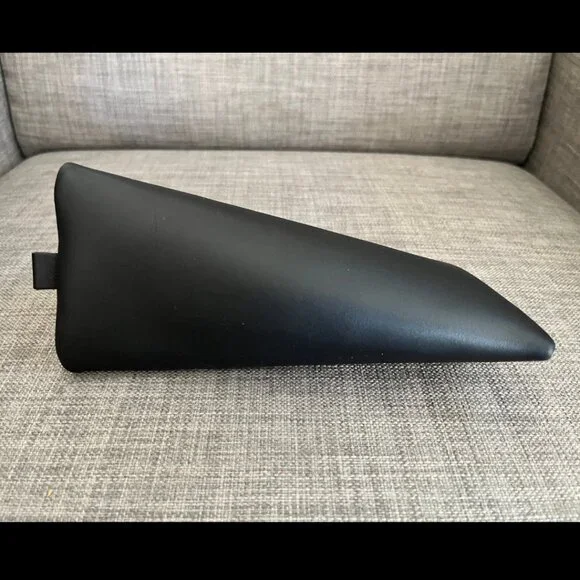 Portland Leather Alpine pouch in smooth black - brand new! - Picture 4 of 5